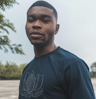 Flor de Lotus - Camiseta - Linhas Branca