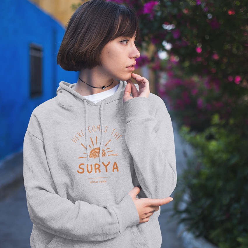 Here Comes the Surya - Moletom Prime de Bolso