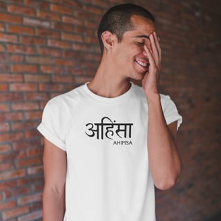 Ahimsa - Camiseta - Escrito Preto