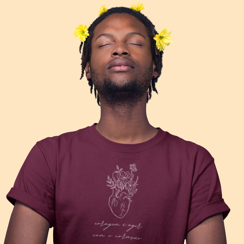 Coragem - Camiseta - Escrito Branco