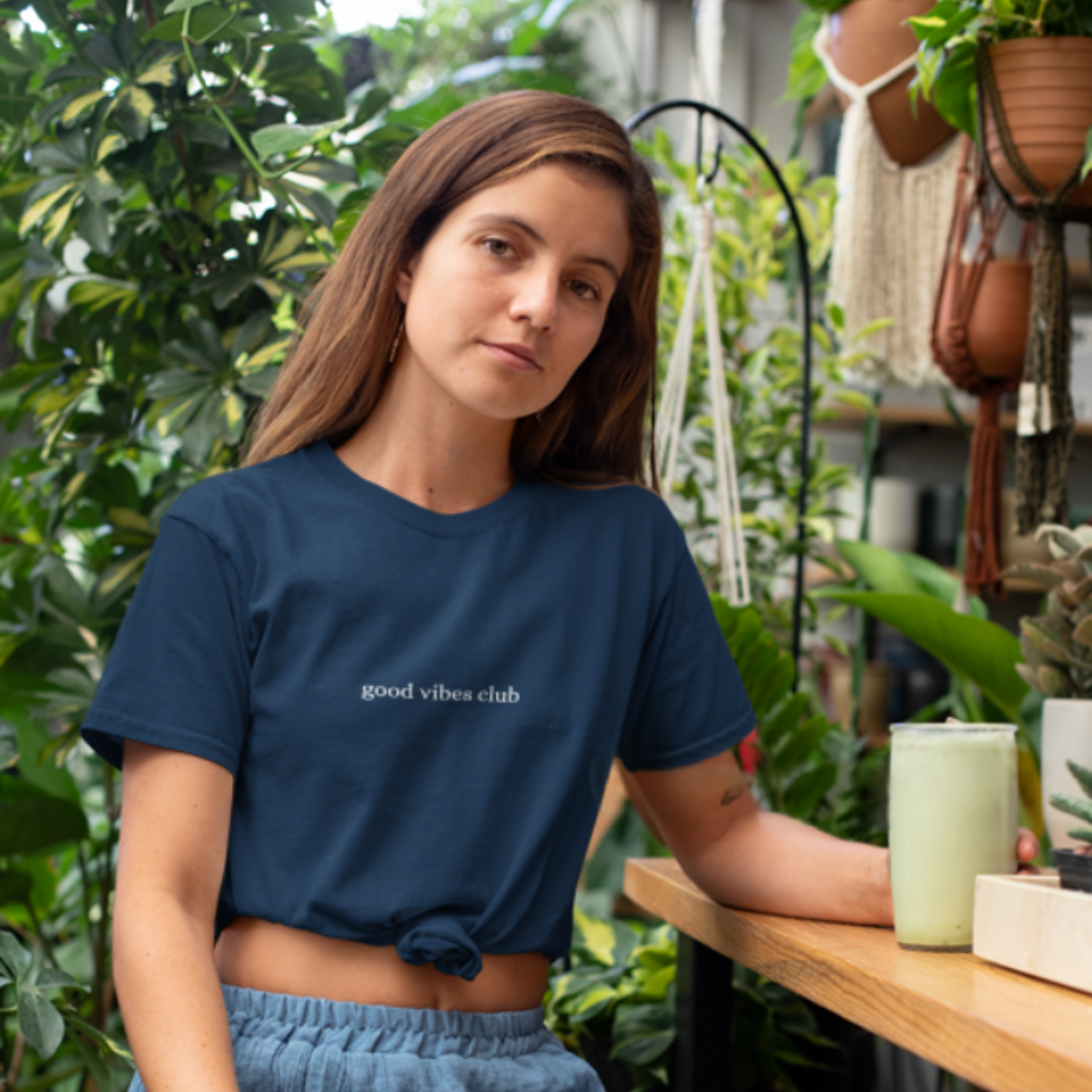 T-shirt . Good vibes club