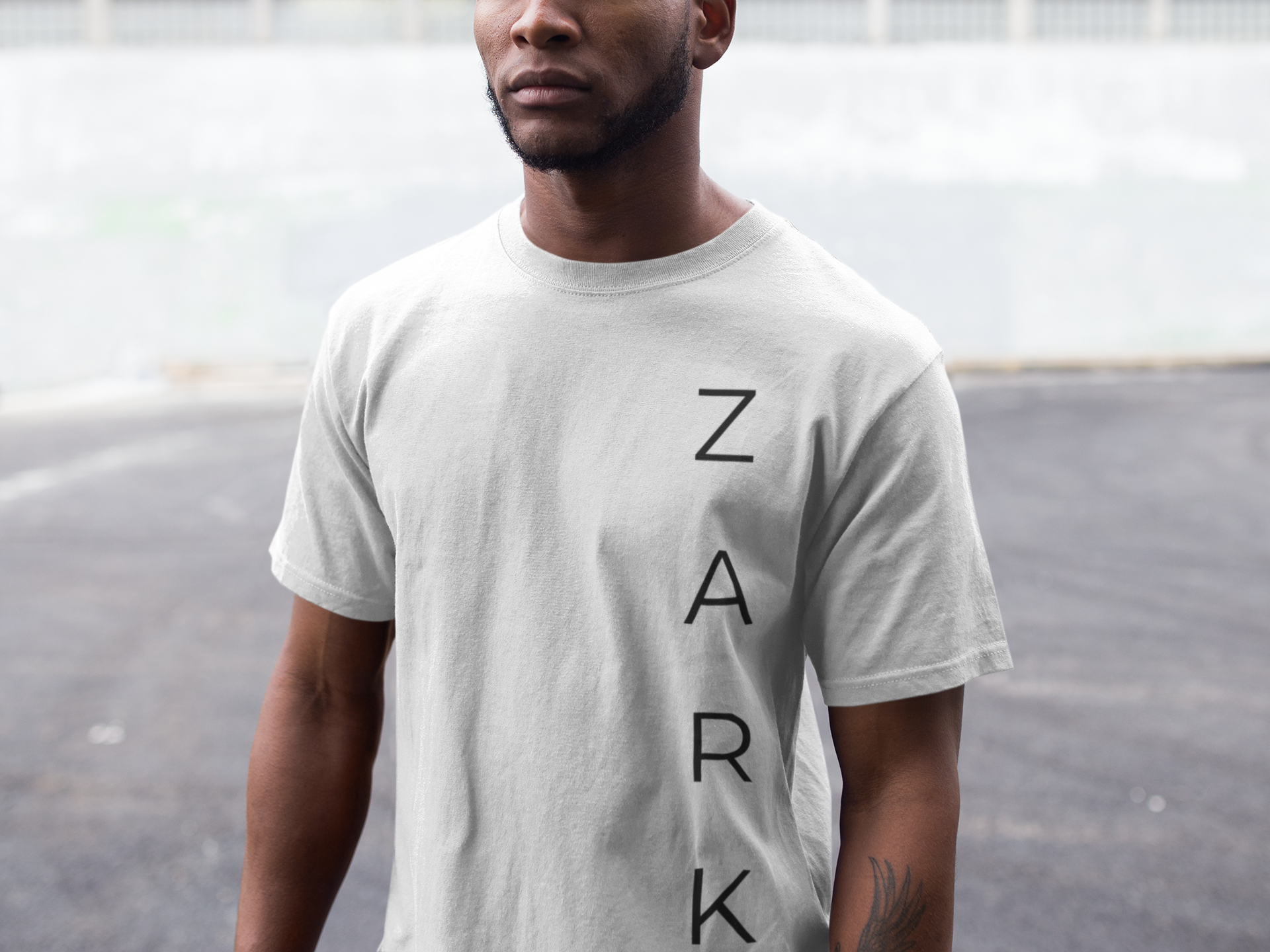 Nome do produto: Camiseta Day One Zark Wear (Lateral Preta)