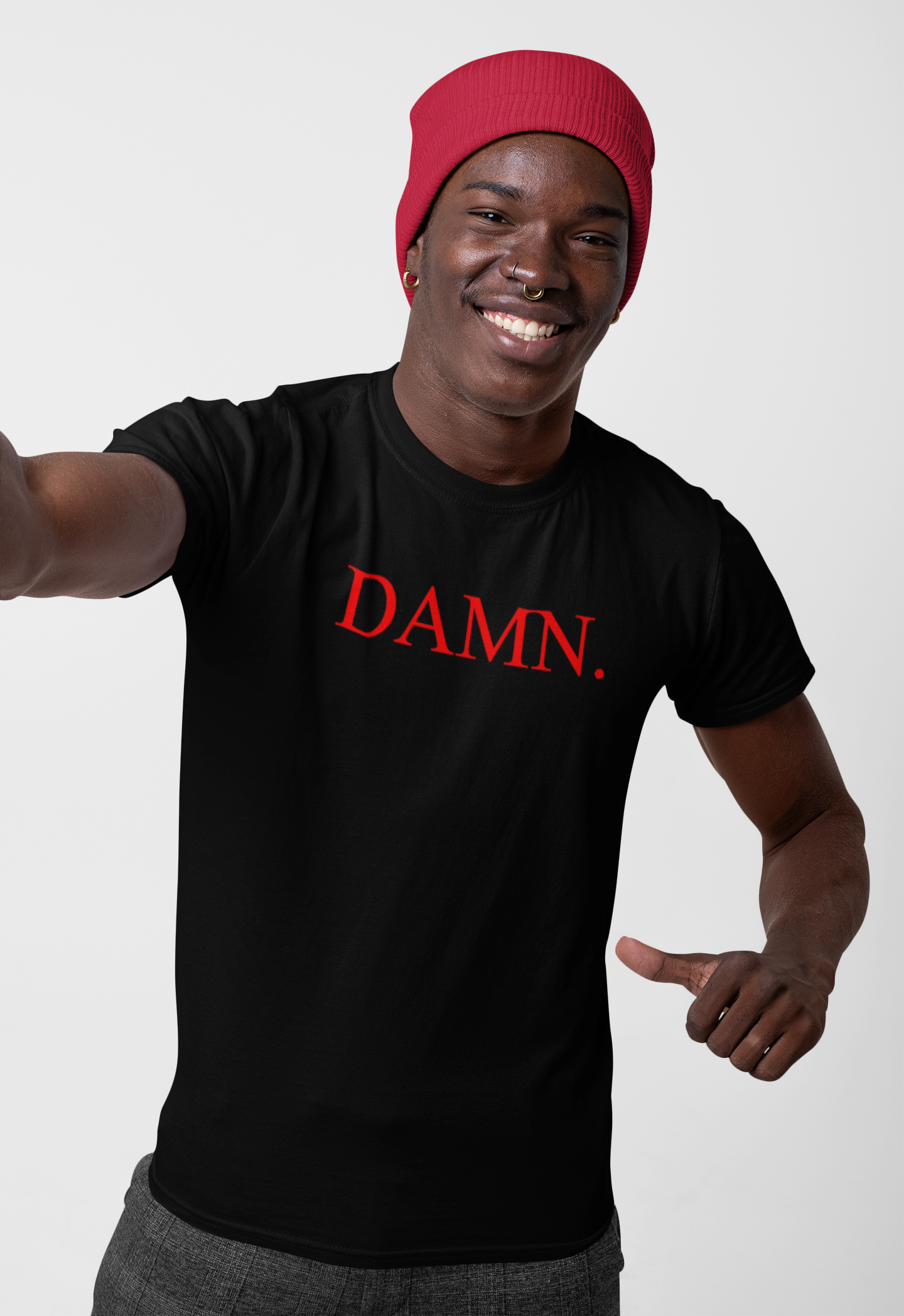 Nome do produto: Camiseta DAMN.