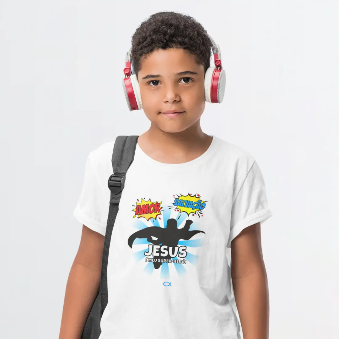 Nome do produto: Camiseta Infantil - Jesus é meu super-herói