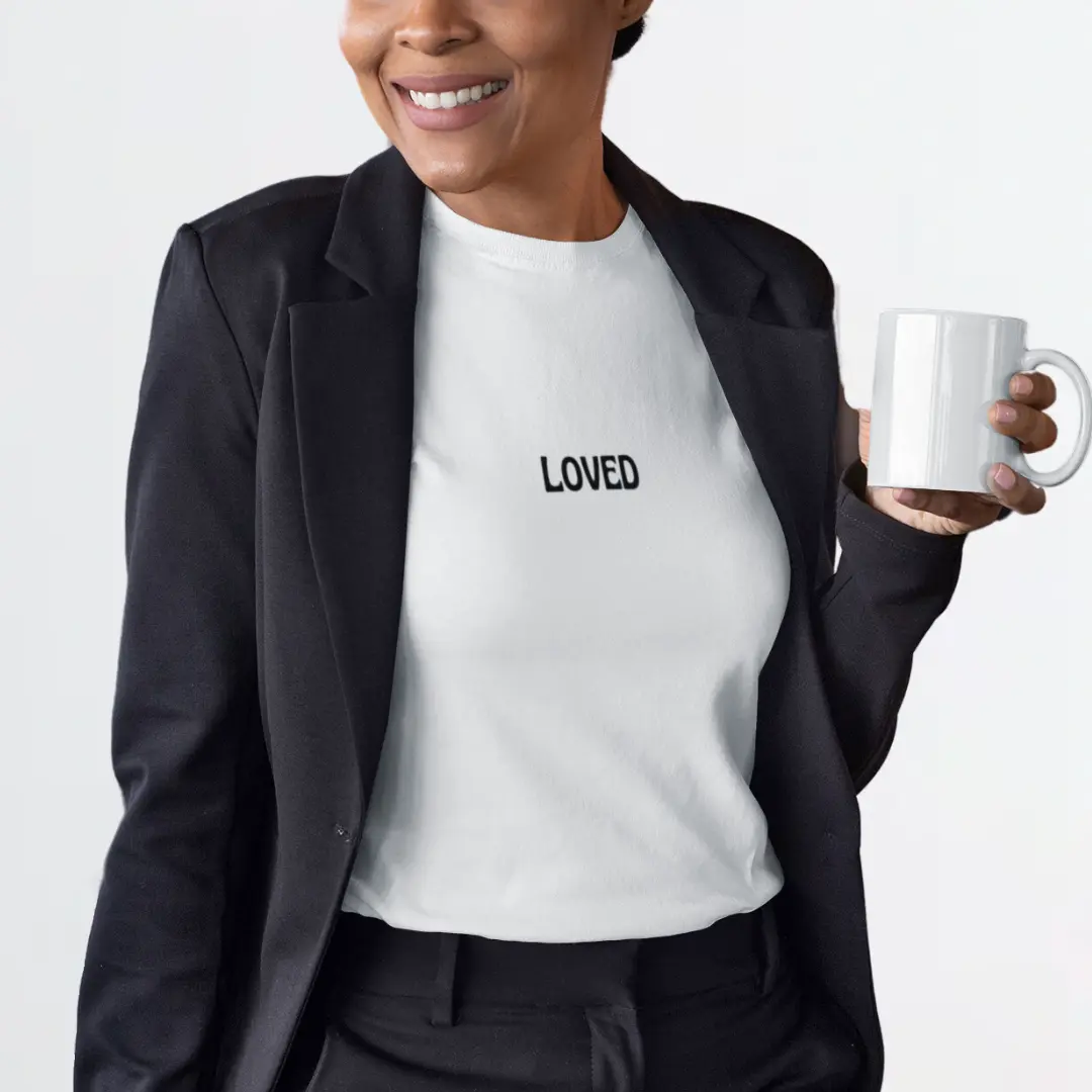 Nome do produto: Camiseta Unissex - Loved