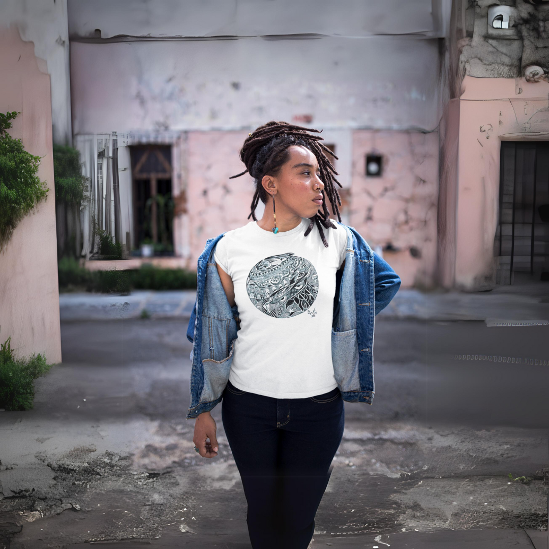 Nome do produto: Camisa Feminina Baby Long Classic Frente e Costas Estampa Cosmo Zé