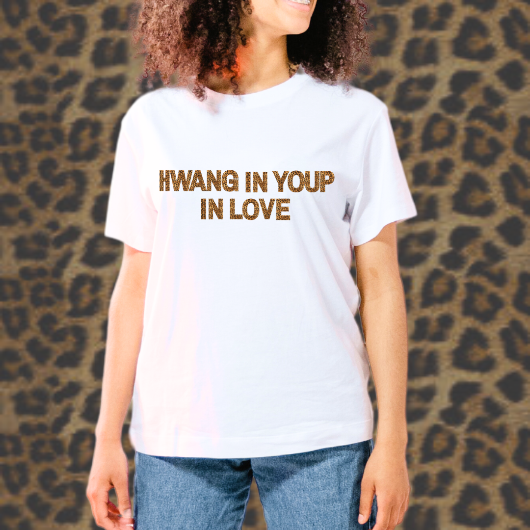 Nome do produto: CAMISETA HWANG IN YOUP IN LOVE