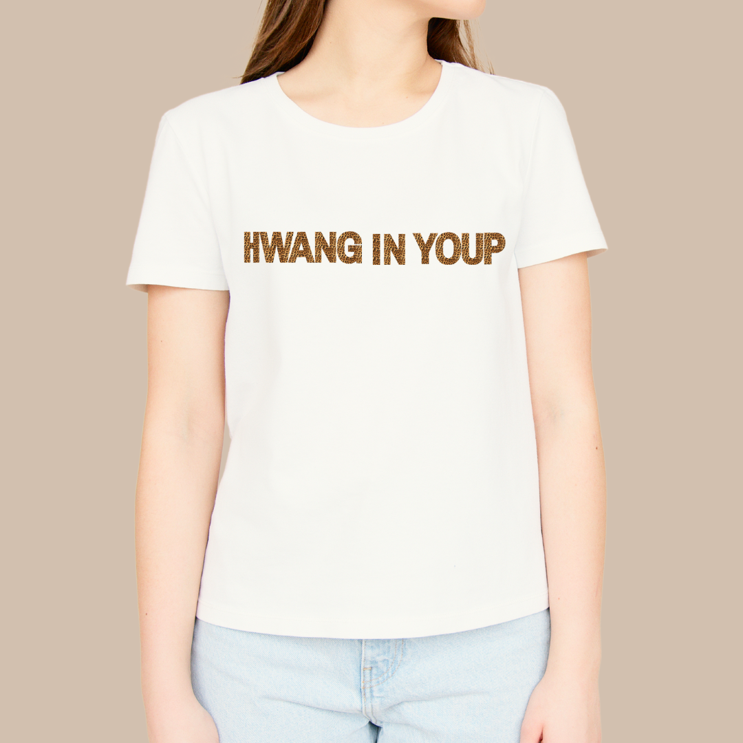 Nome do produto: CAMISETA HWANG IN YOUP ONCINHA