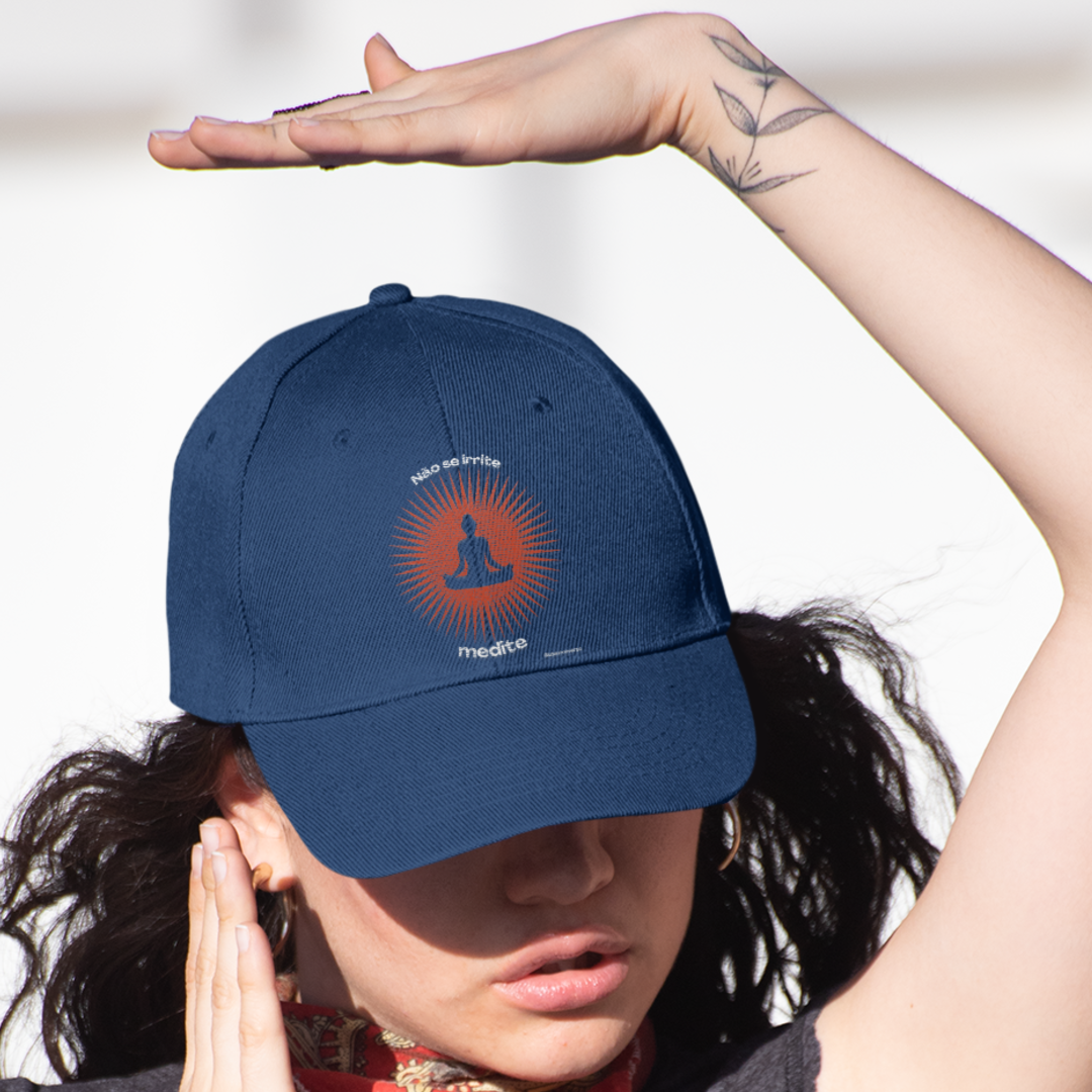 Boné - Não se irrite, medite!