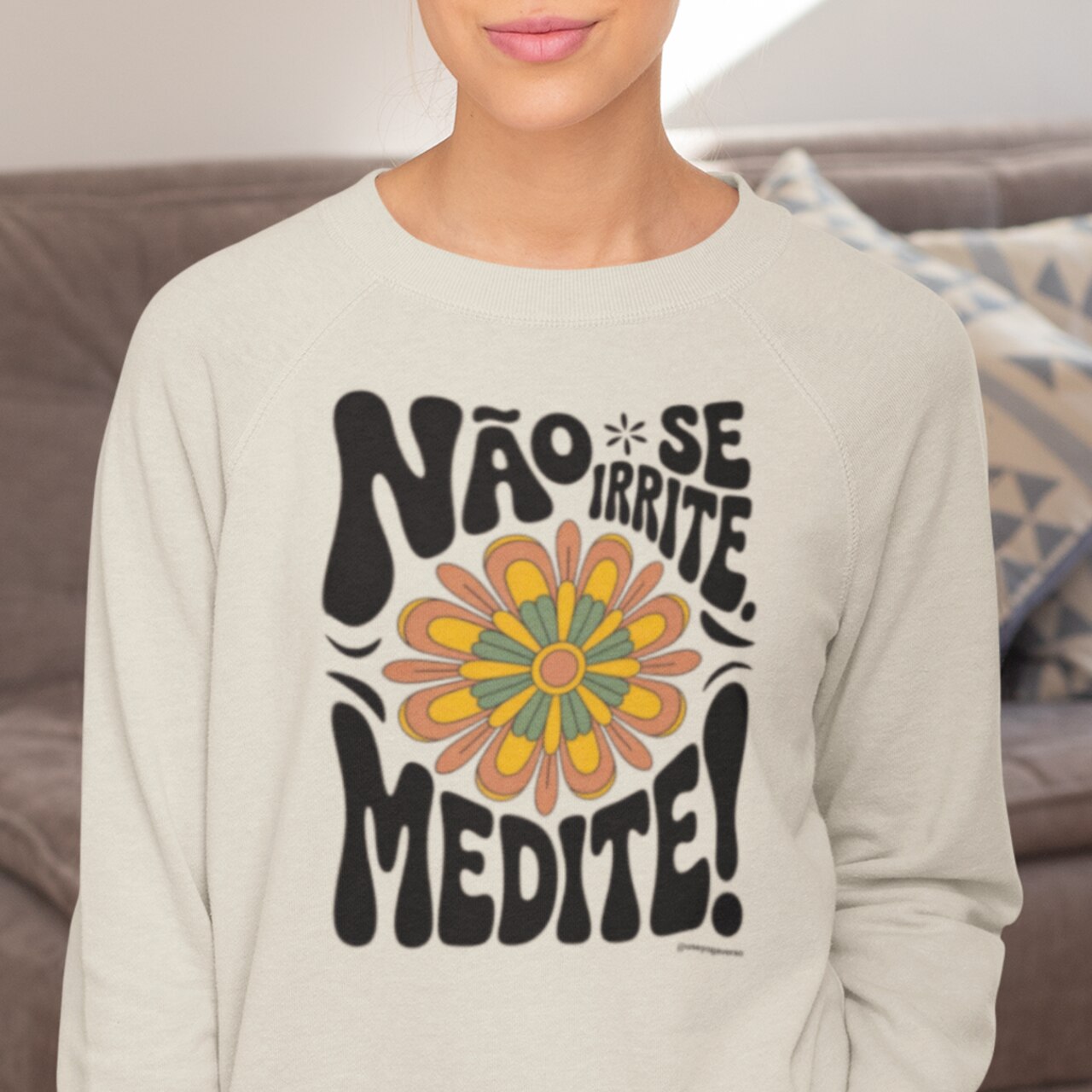 Moletom de Yoga -  Meditação Floral Retrô | Yogaverso