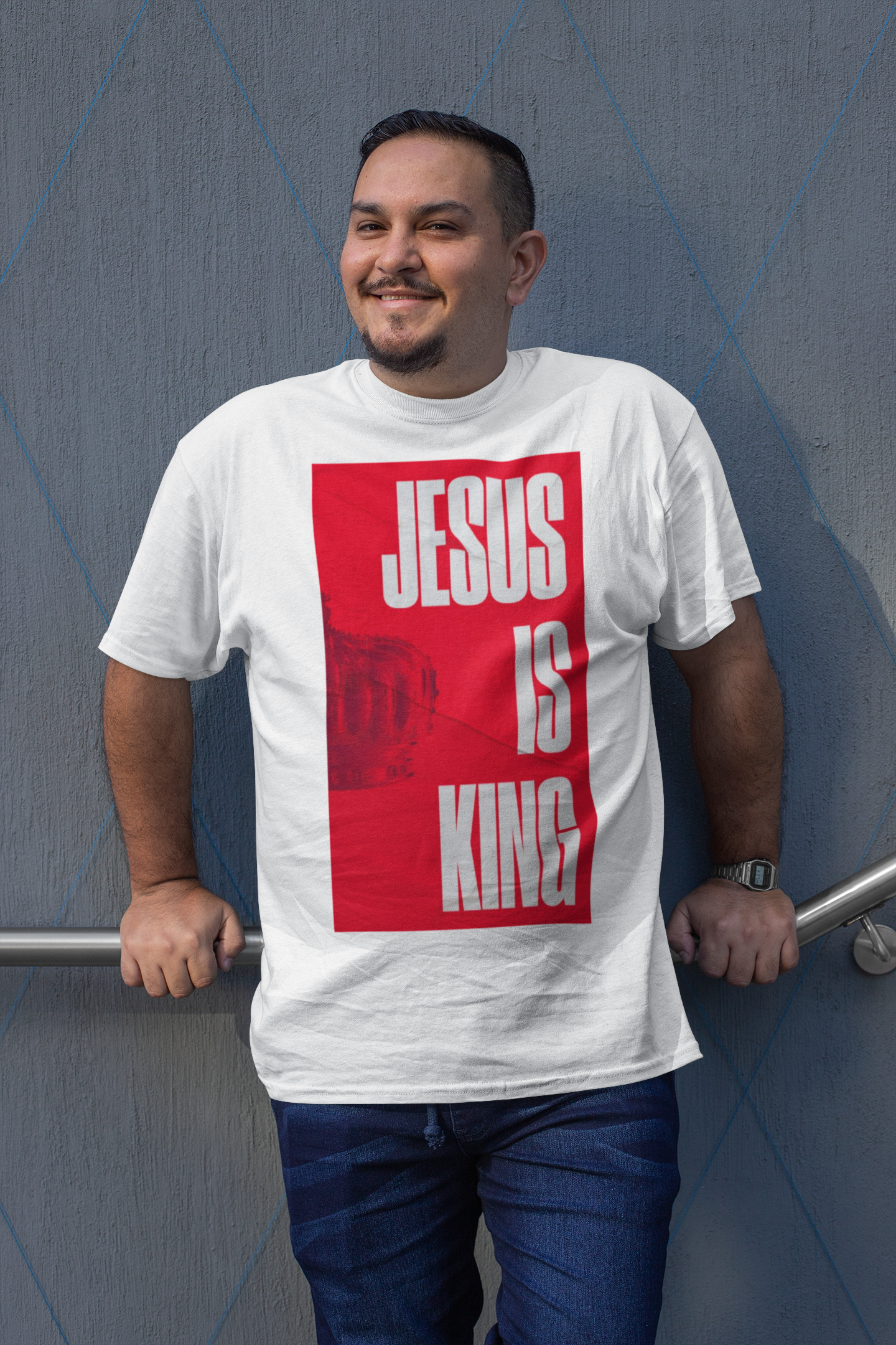 Nome do produto: CAMISA PREMIUM JESUS IS KING