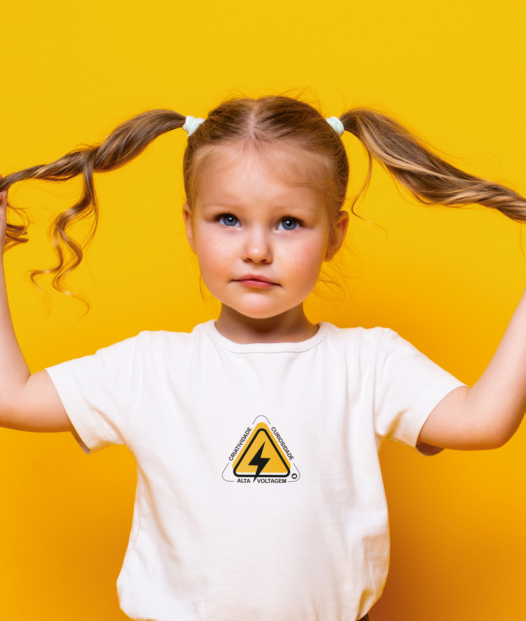 Nome do produto: Camiseta Infantil : Menina (2 a 8) : Alta Voltagem Atípica (Superdotação)