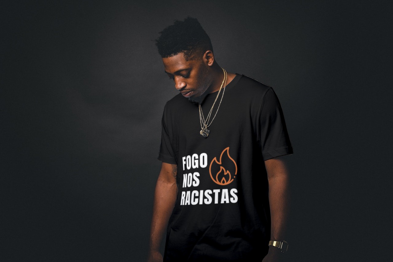 Nome do produto: Camiseta Frase Fogo Nos Racistas versão A