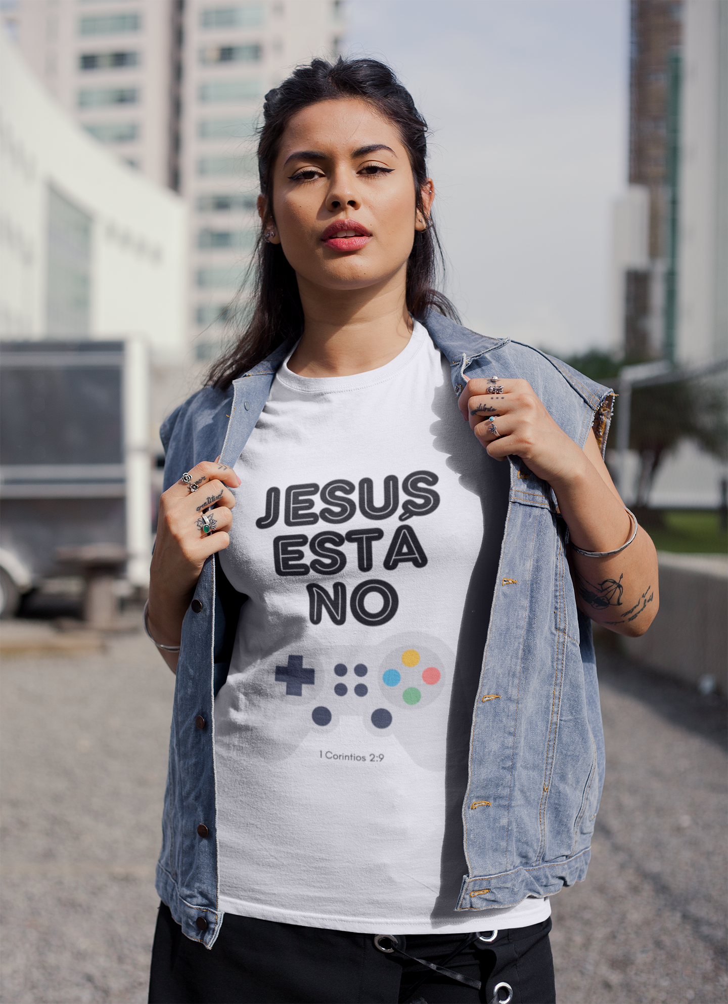 Nome do produto: Camiseta Feminina  Baby Long - Jesus está no Controle - Branco ou Rosa