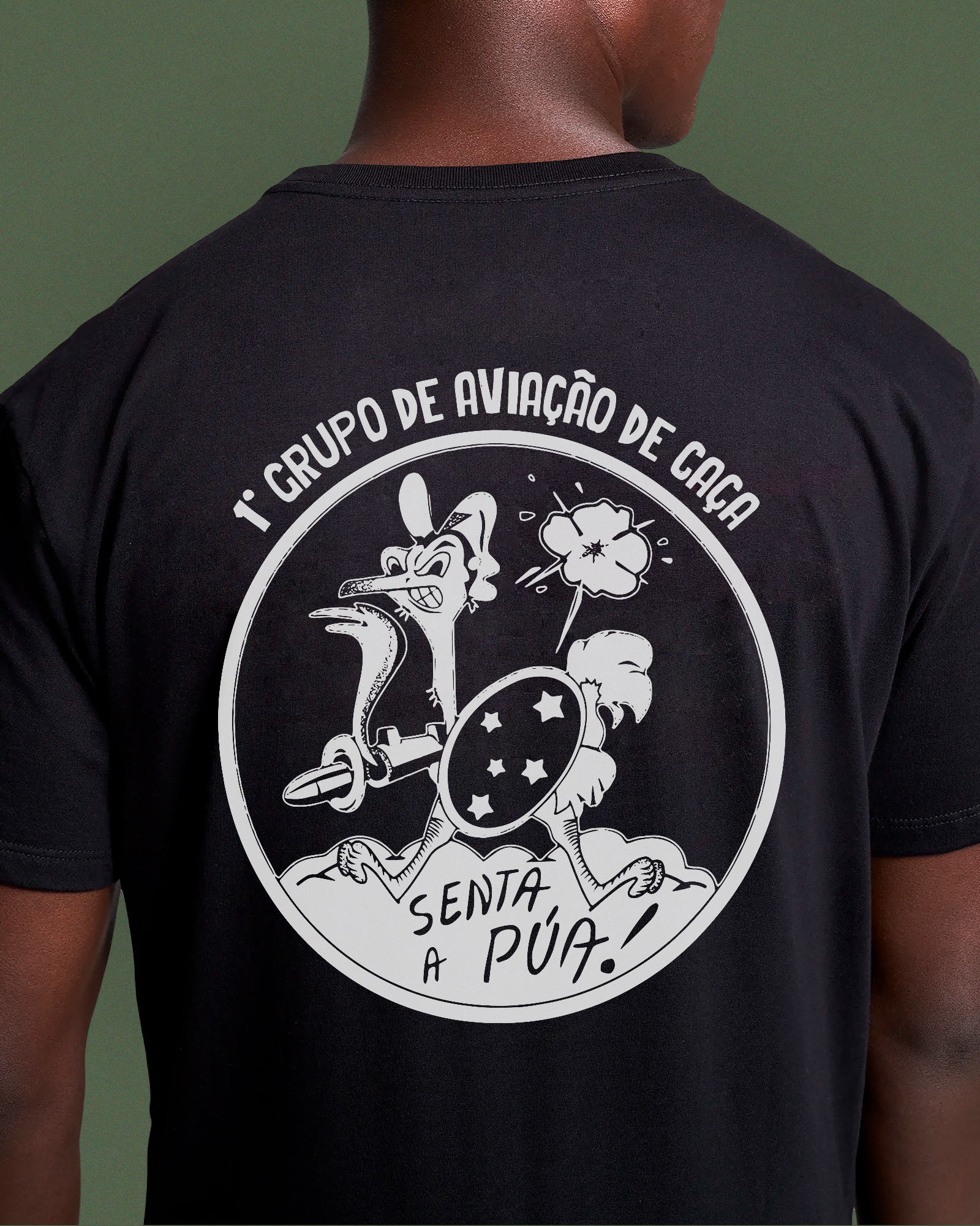 T-SHIRT PREMIUM INSÍGNIA PRIMEIRO GRUPO DE AVIAÇÃO DE CAÇA