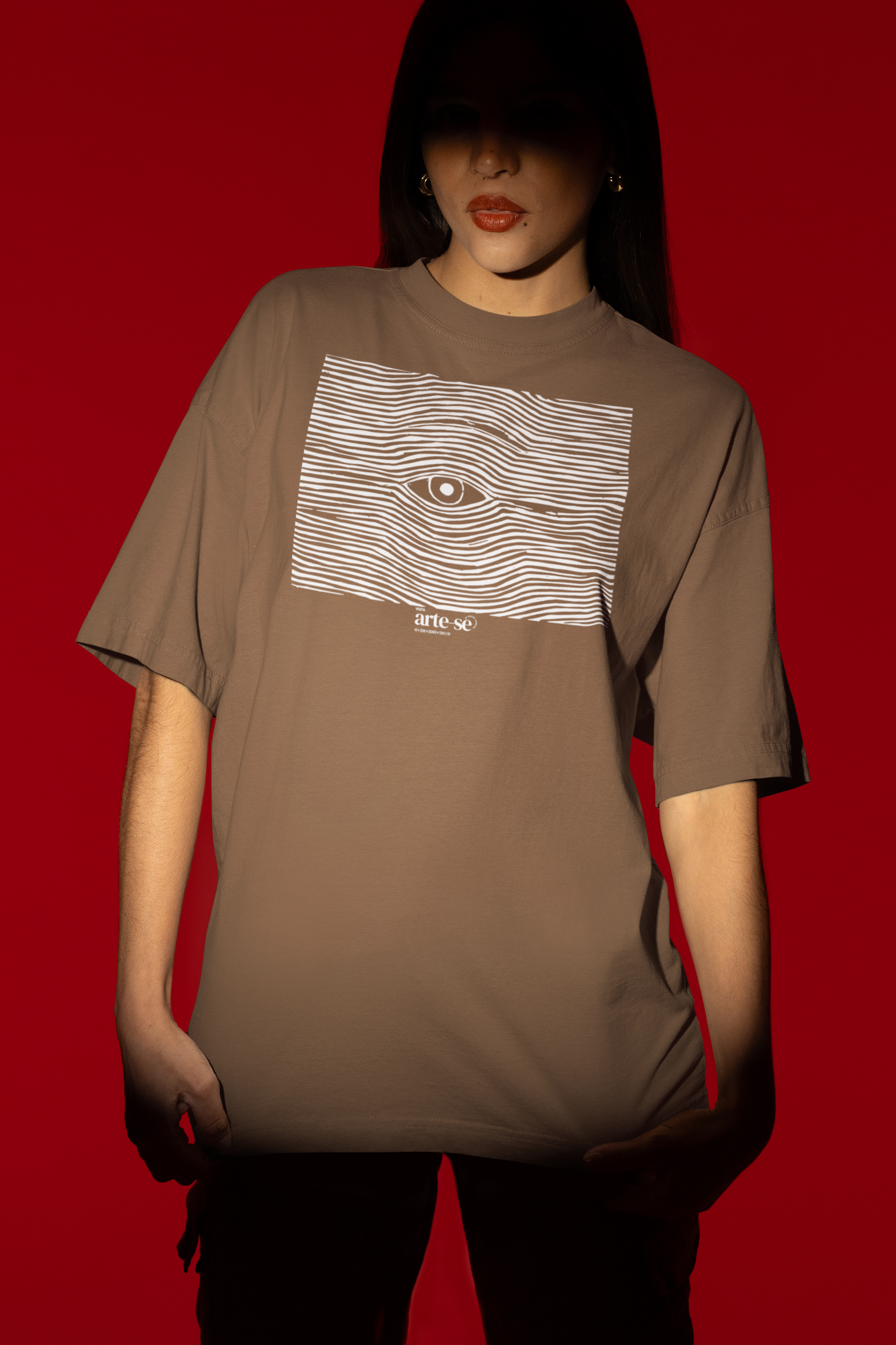 Camiseta Oversized - Deus e o Átomo 2