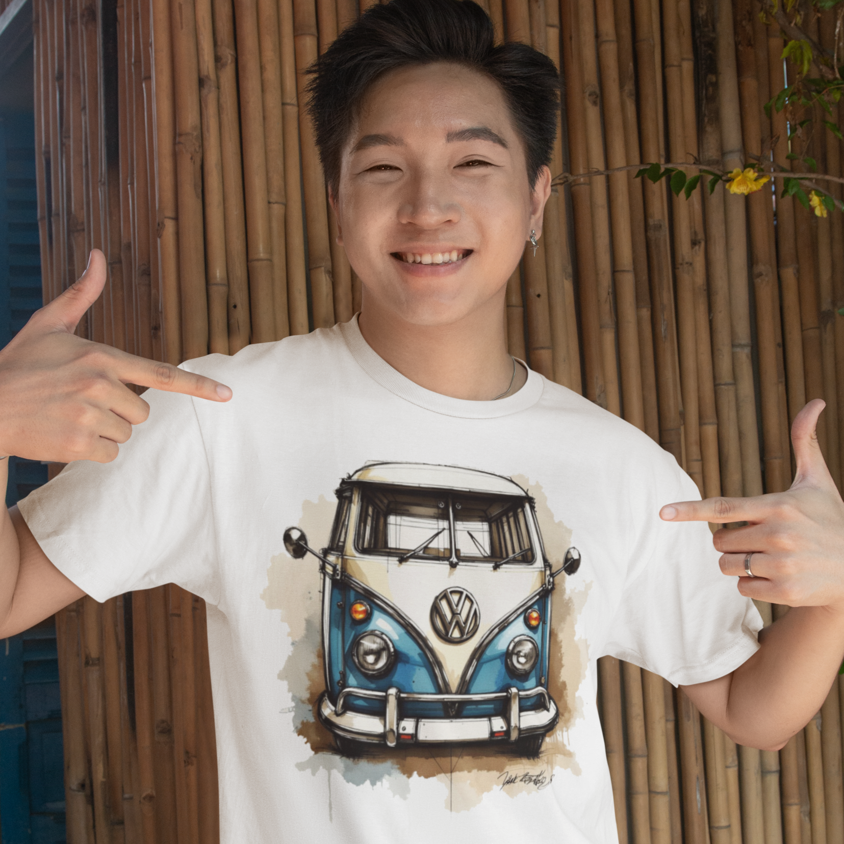 Nome do produto: Camiseta Kombi Corjuinha Desenhada