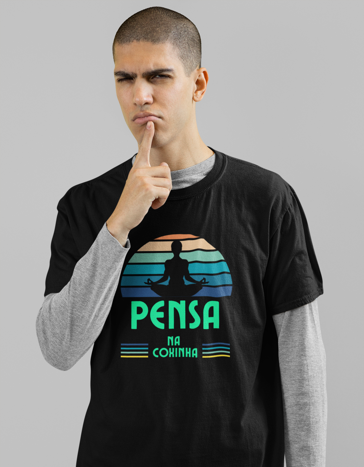 Nome do produto: Camiseta Pensa na Coxinha