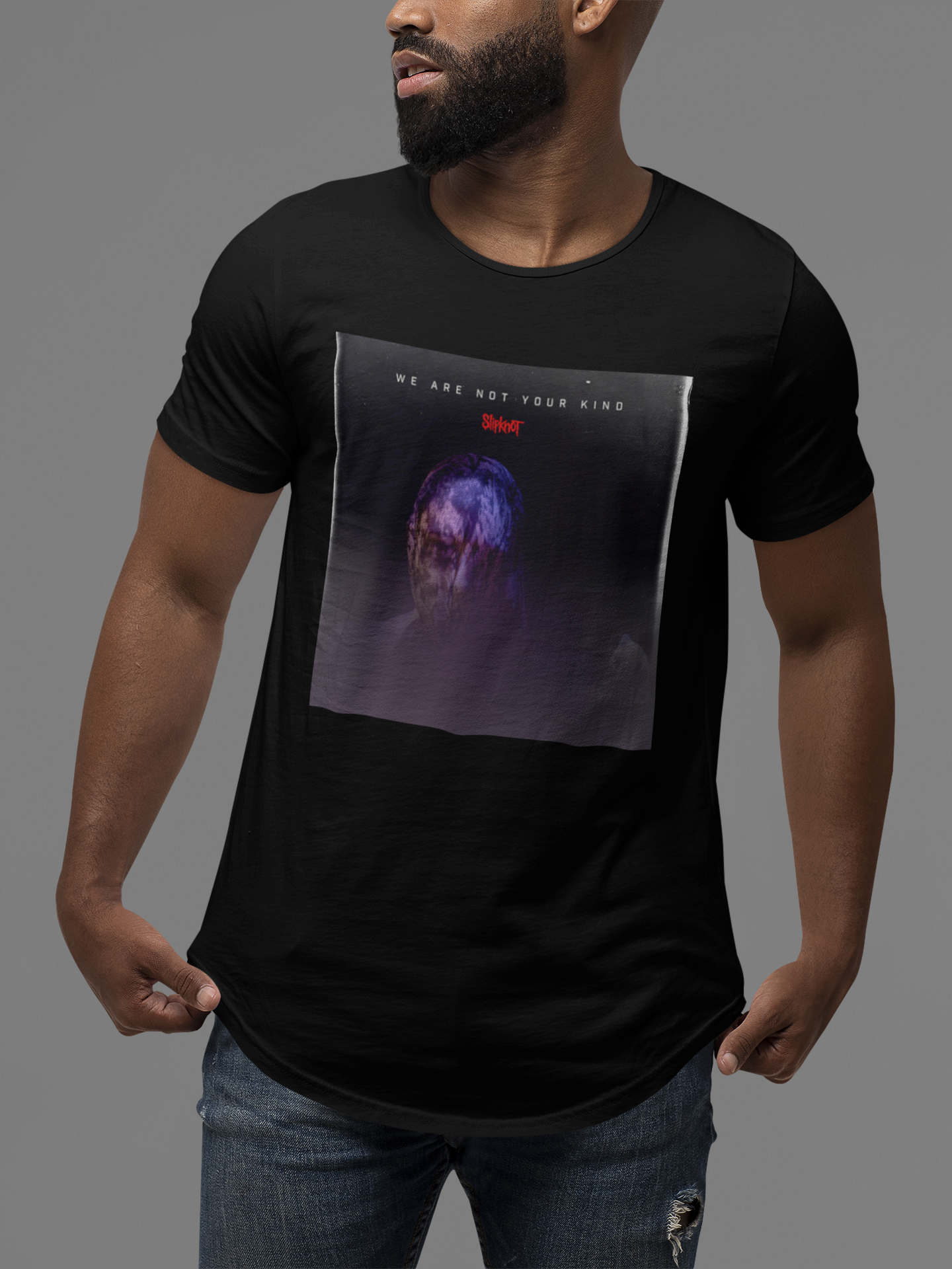 Nome do produto: CAMISETA DISCOGRAFIA SLIPKNOT WE ARE NOT YOUR KIND