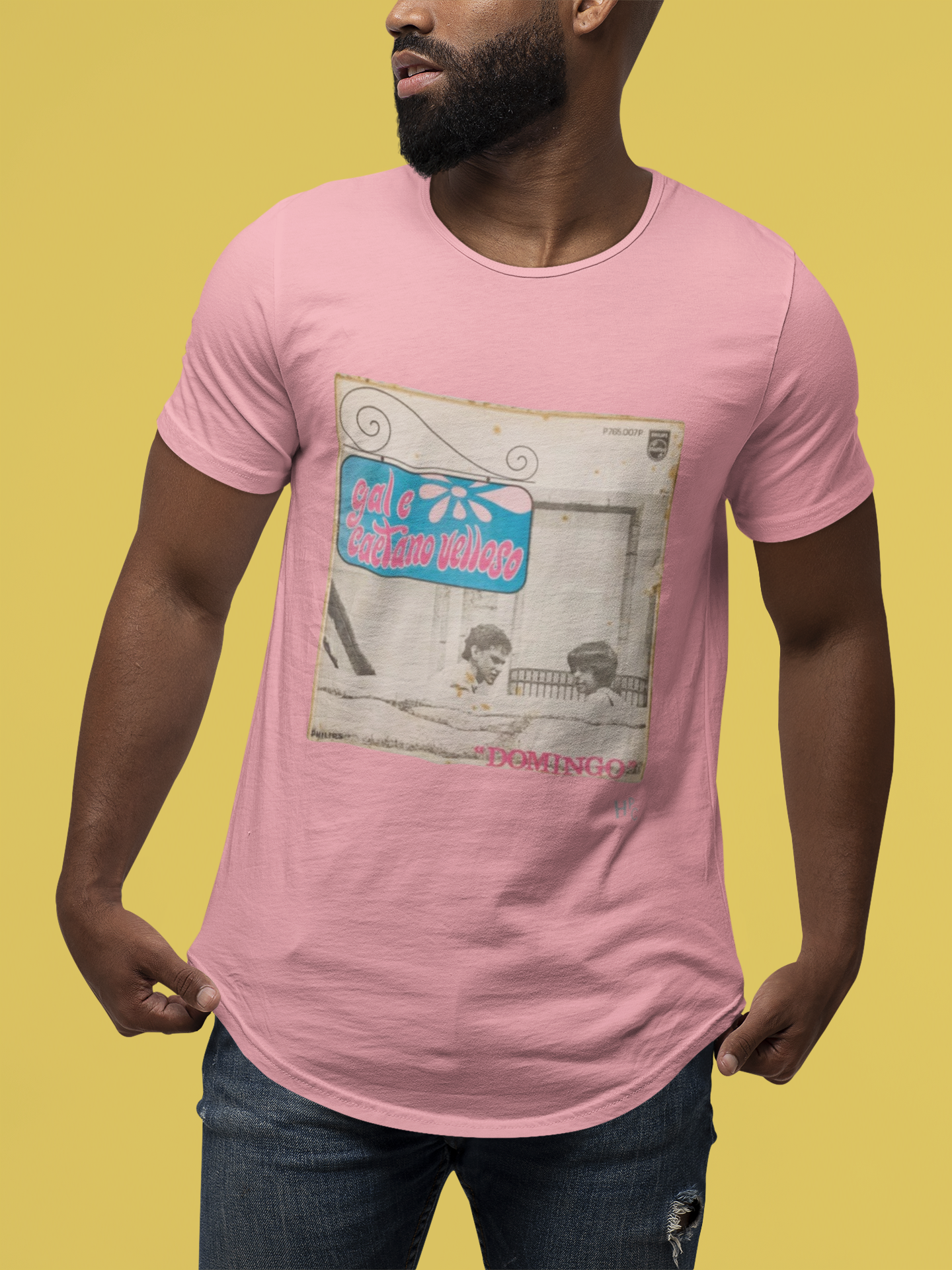 Nome do produto: CAMISETA VINIL GAL E CAETANO VELLOSO - DOMINGO