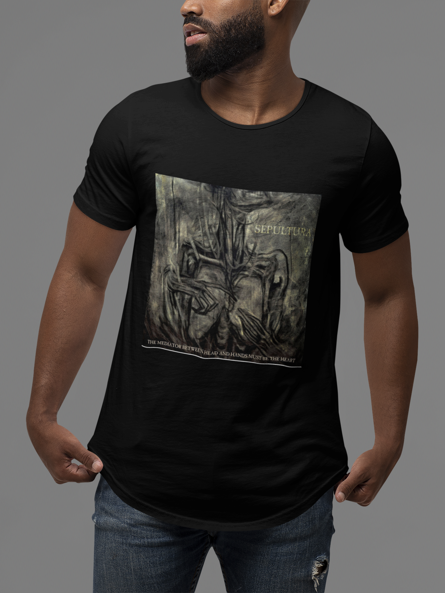 Nome do produto: CAMISETA DISCOGRAFIA SEPULTURA THE MEDIATOR BETWEEN HEAD AND HANDS BE THE HEART