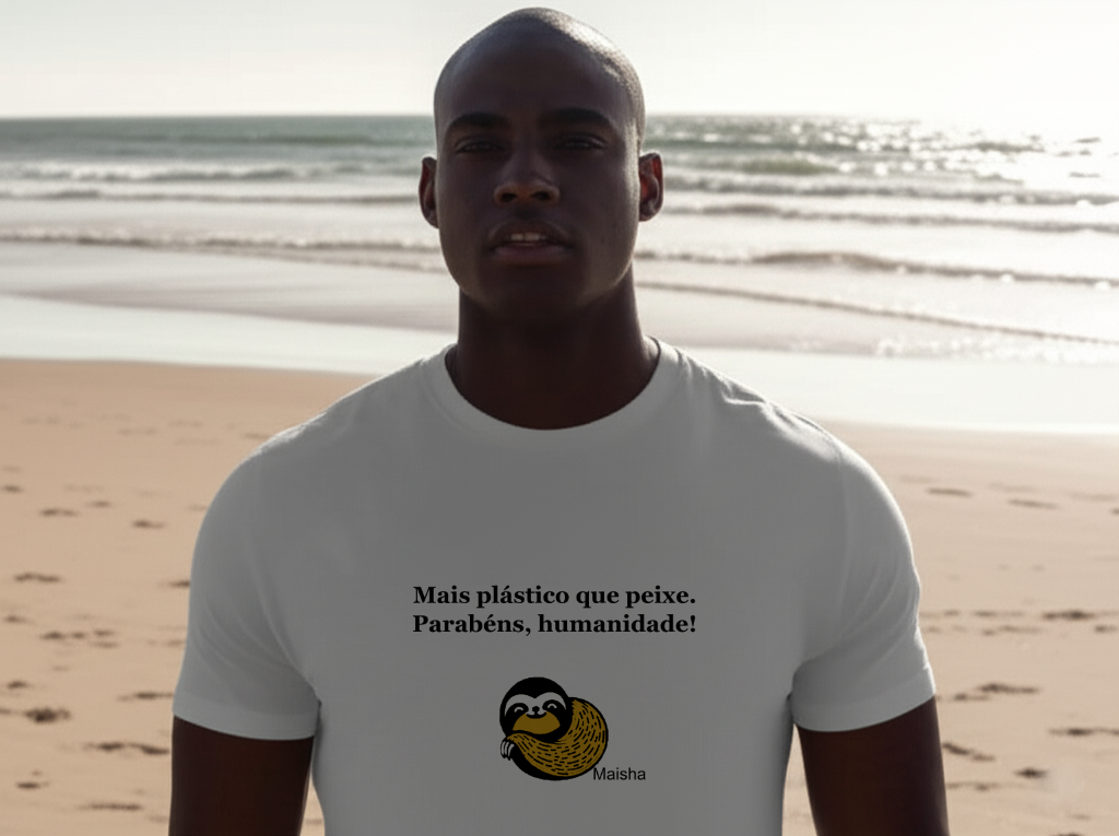 Camiseta - Mais plástico que peixe