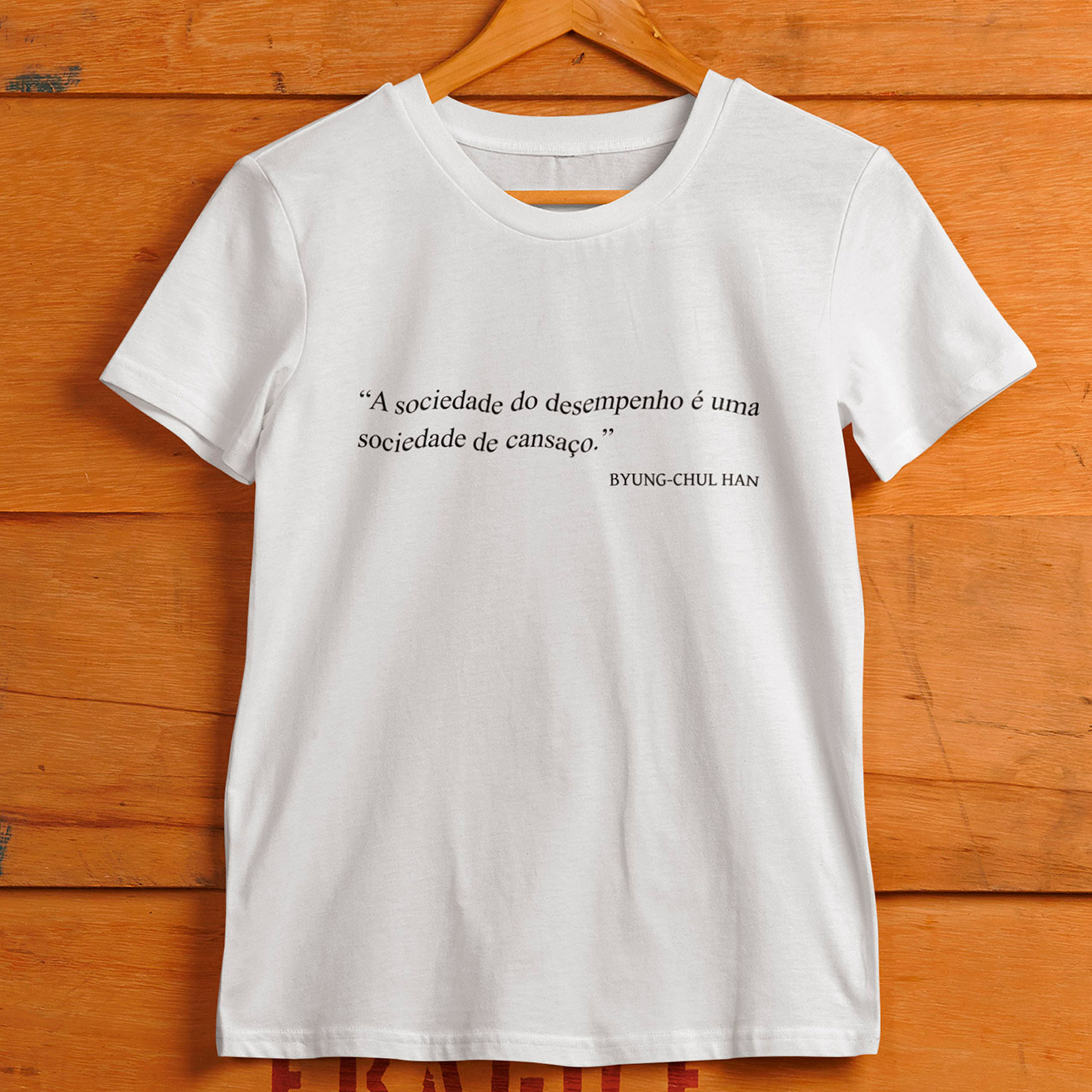 Nome do produto: Baby Look Sociedade de Cansaço - White