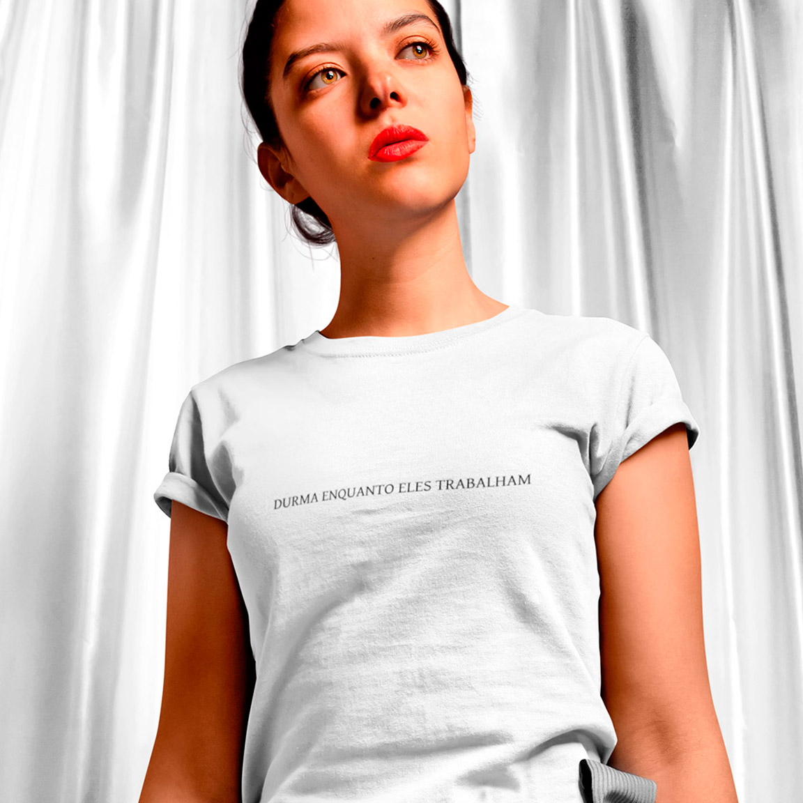 Nome do produto: Baby Look Durma Enquanto Eles Trabalham - White