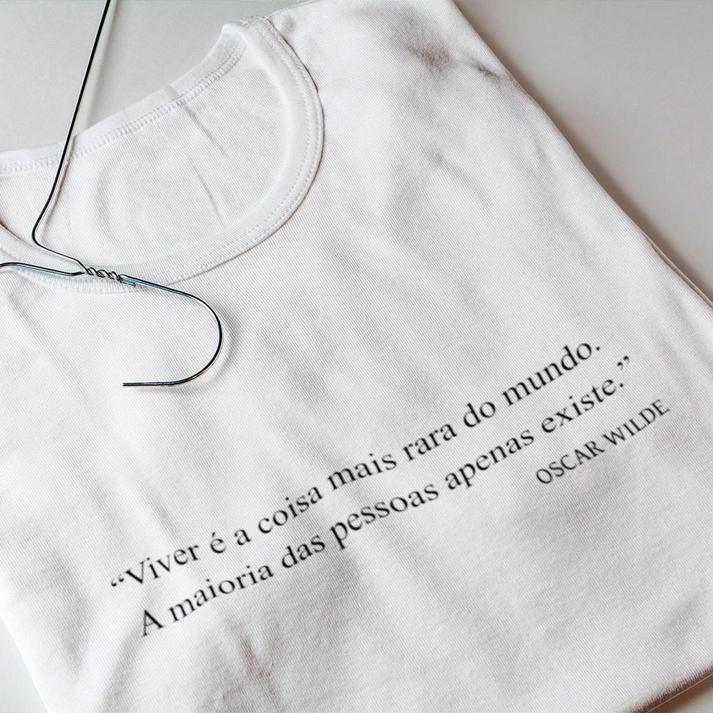 Nome do produto: T-Shirt Viver É Raro - White