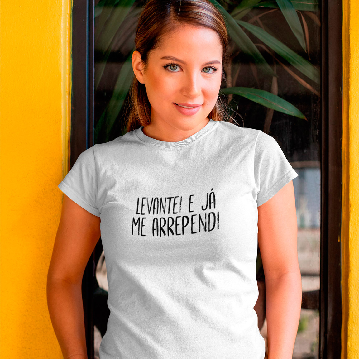 Nome do produto: Baby Look Levantei E Já Me Arrependi - White