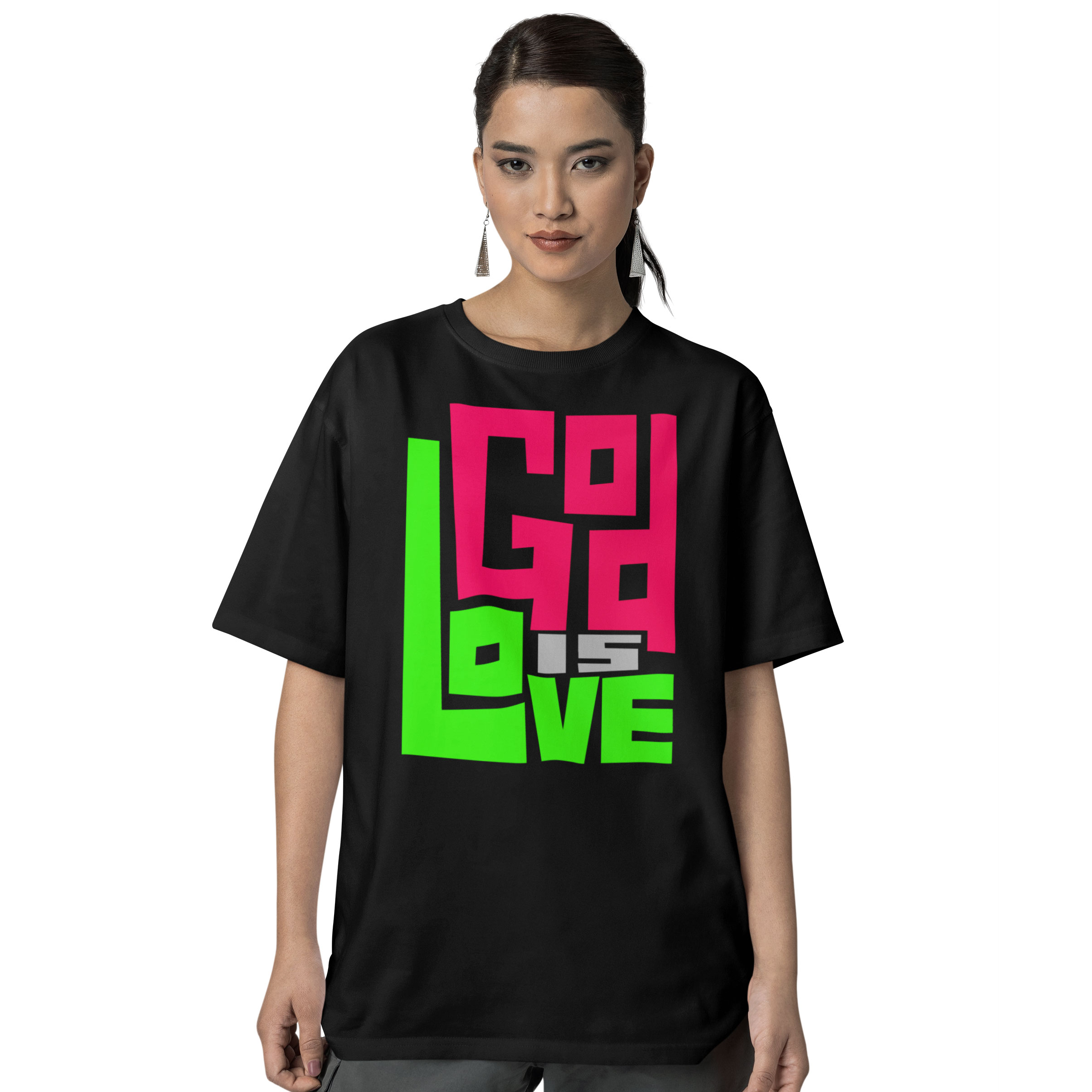 Camiseta Cristã God is Love | Oversized