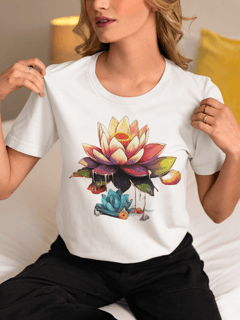 Camiseta Unissex | Flor de Lótus Mística (Versão 02)