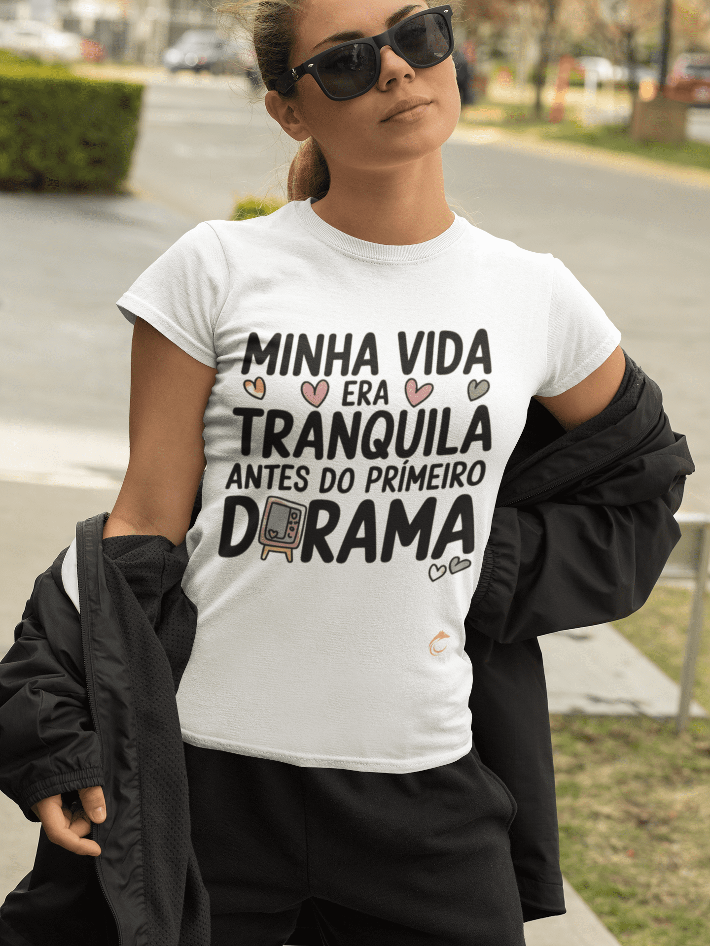 Camiseta Unissex | Minha Vida Era Tranquila (Versão 02)