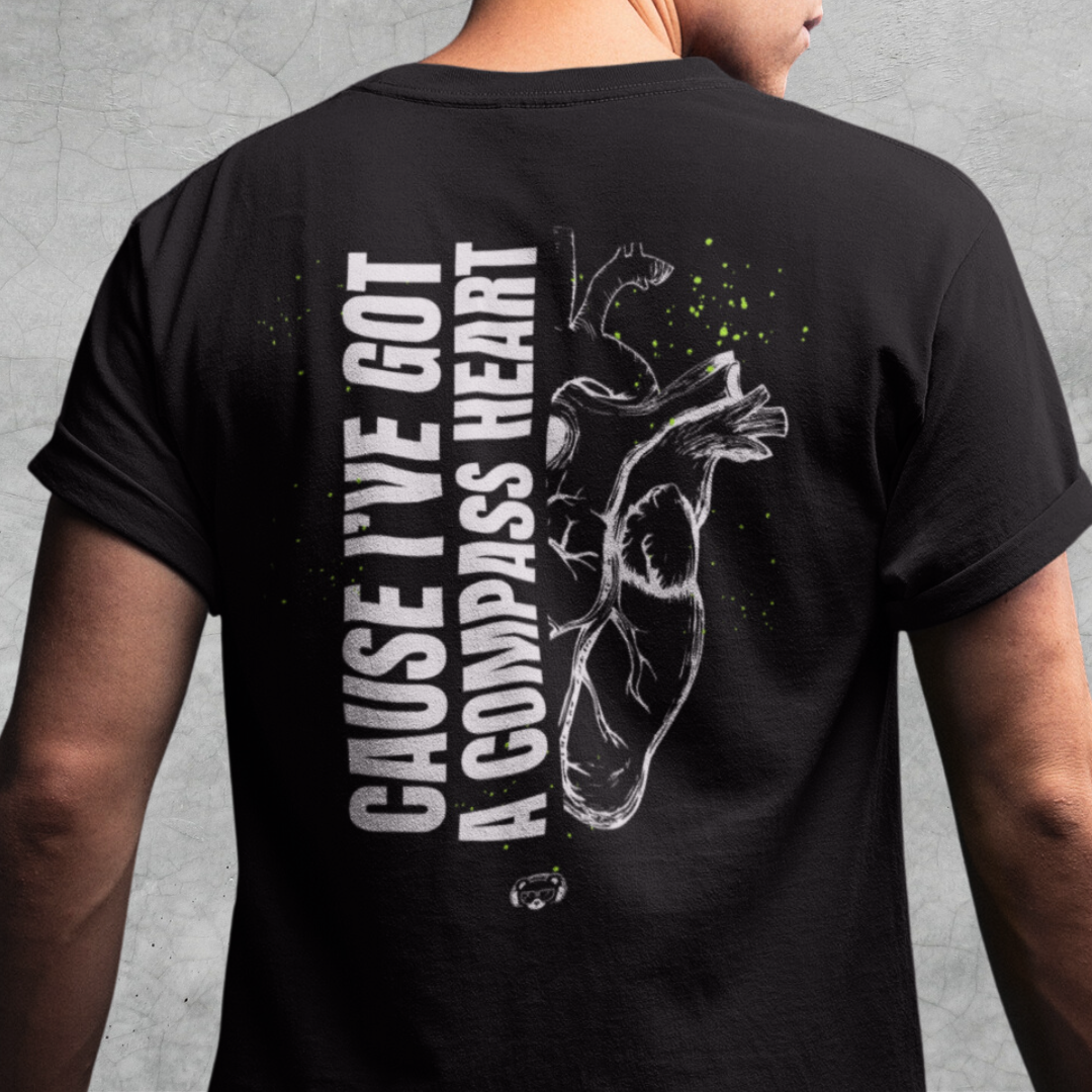 Camiseta Compass Heart