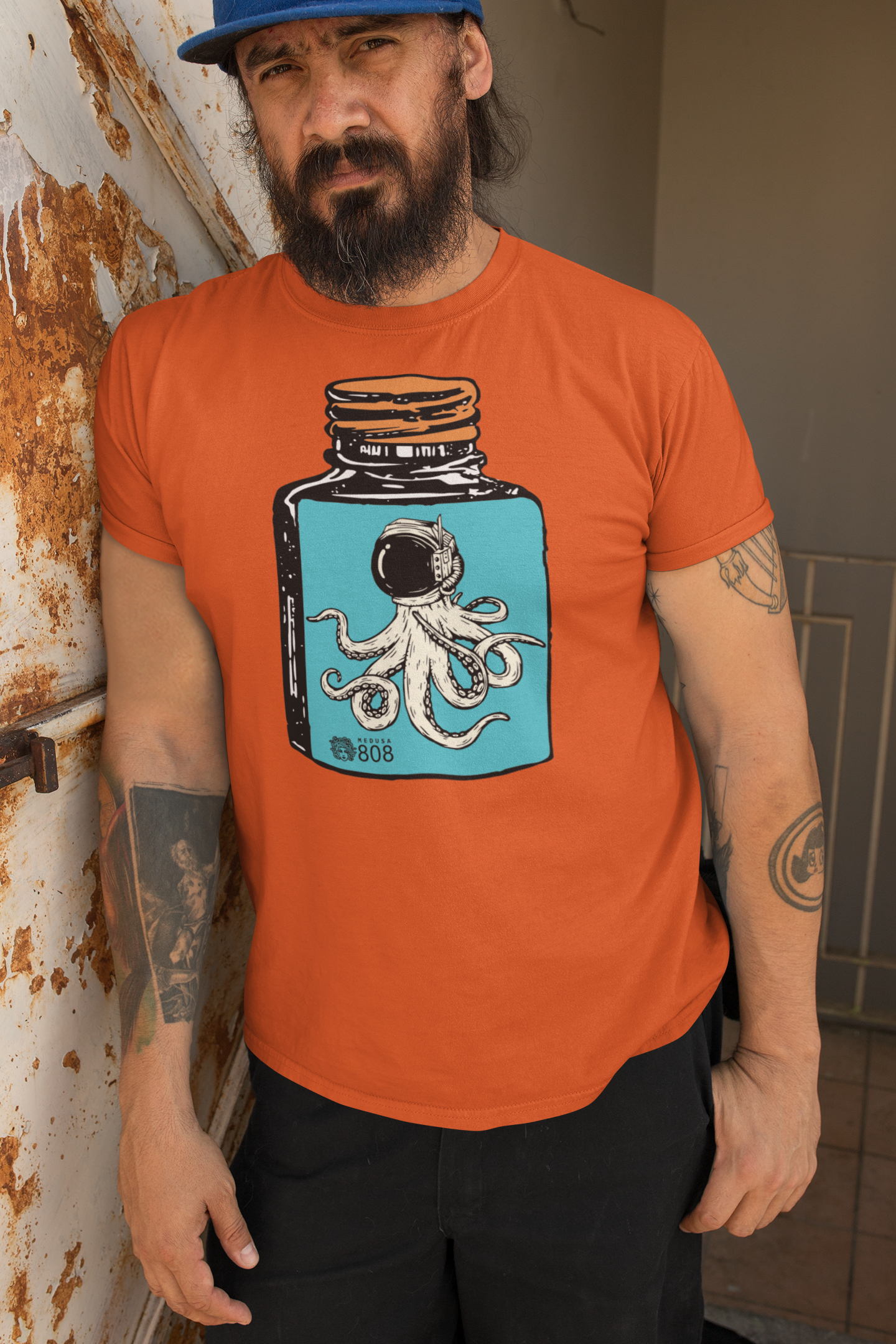 Camiseta - Coleção Ilustra - Garrafa Polvo