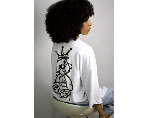 Nome do produto: Camiseta NORMAL Xisde Grafite com Urso nas Costas - Streetwear Autêntico Brasileiro