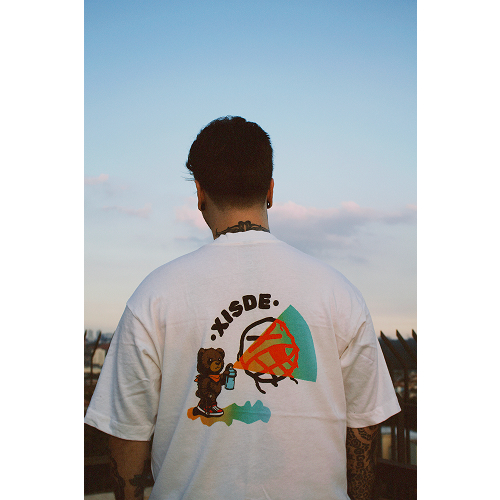 Nome do produto: Camiseta Oversize - Ursinho Grafiteiro