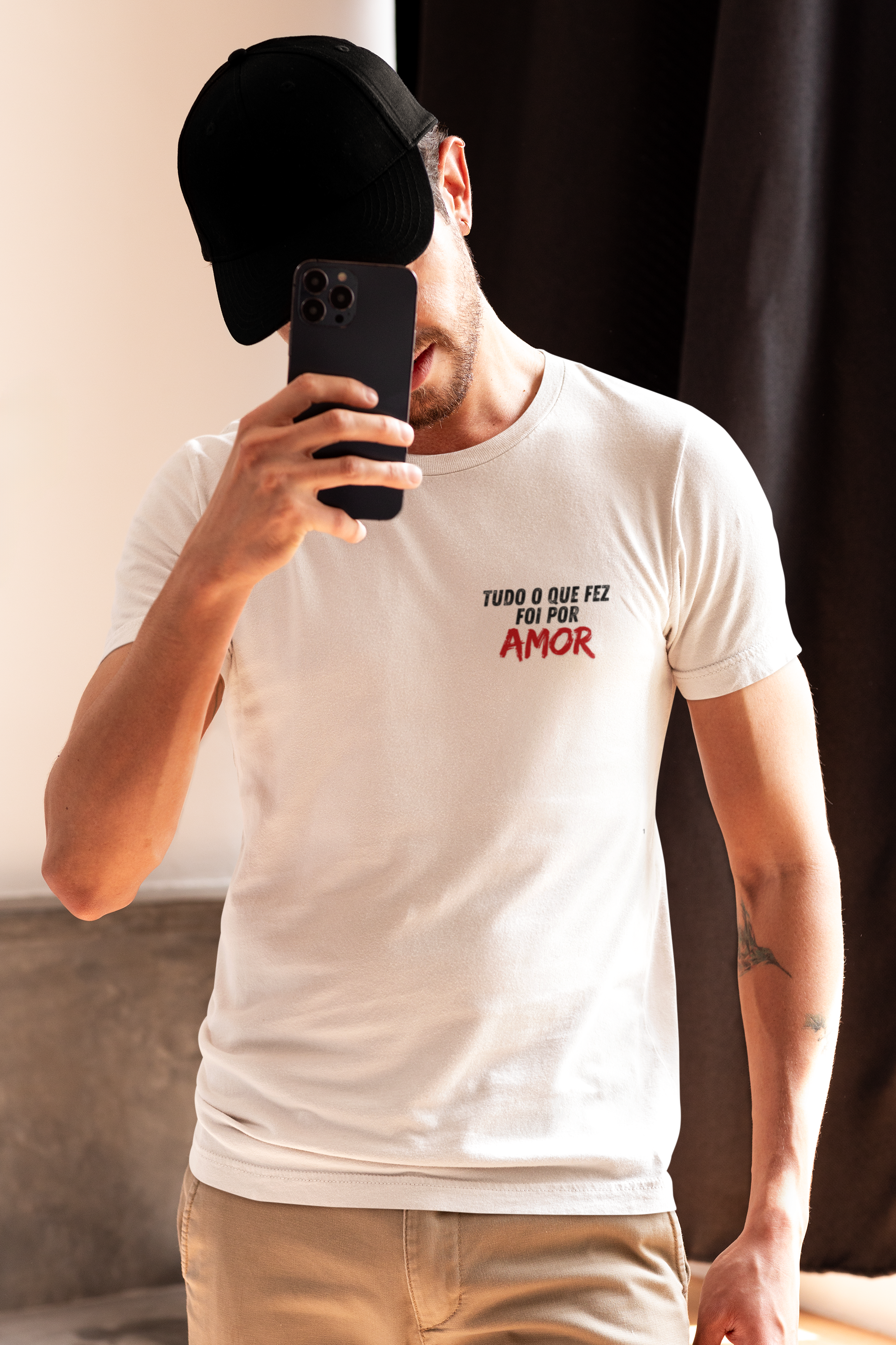 Nome do produto: Camiseta Foi Por Amor