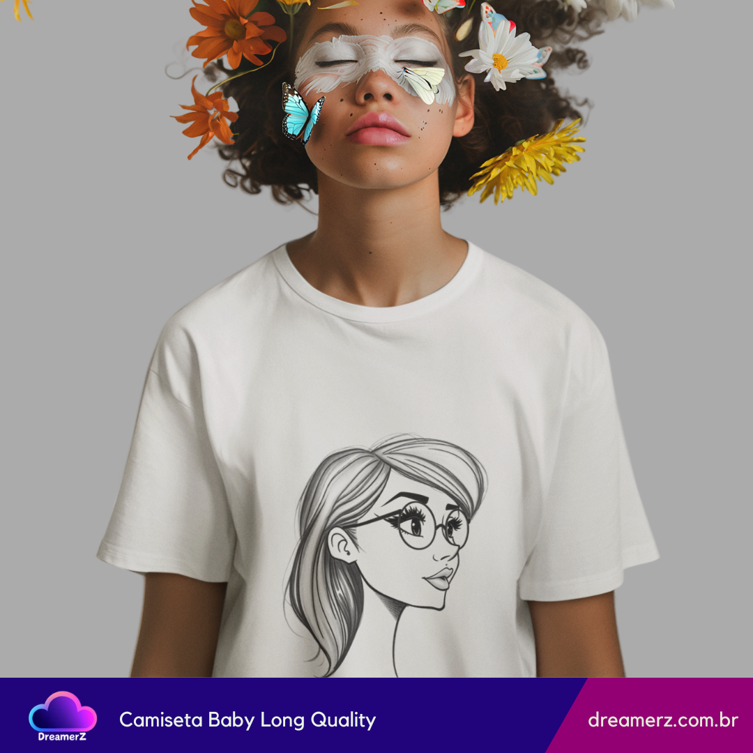 Camiseta Feminina Sketch Girl – Minimalismo com Atitude e Estilo