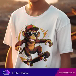 Camiseta MACACO NO OLHO DO TRICK – Estilo em Alta Voltagem