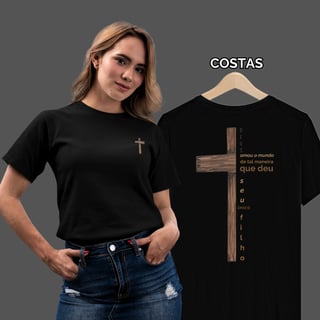 Camiseta Feminina Deus Amou o Mundo de Tal Maneira