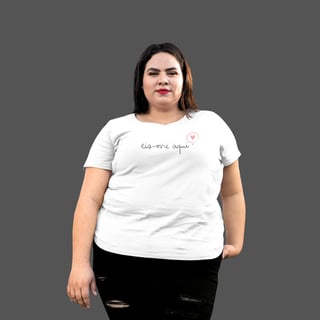 Camiseta Feminina Plus Size Eis-me aqui