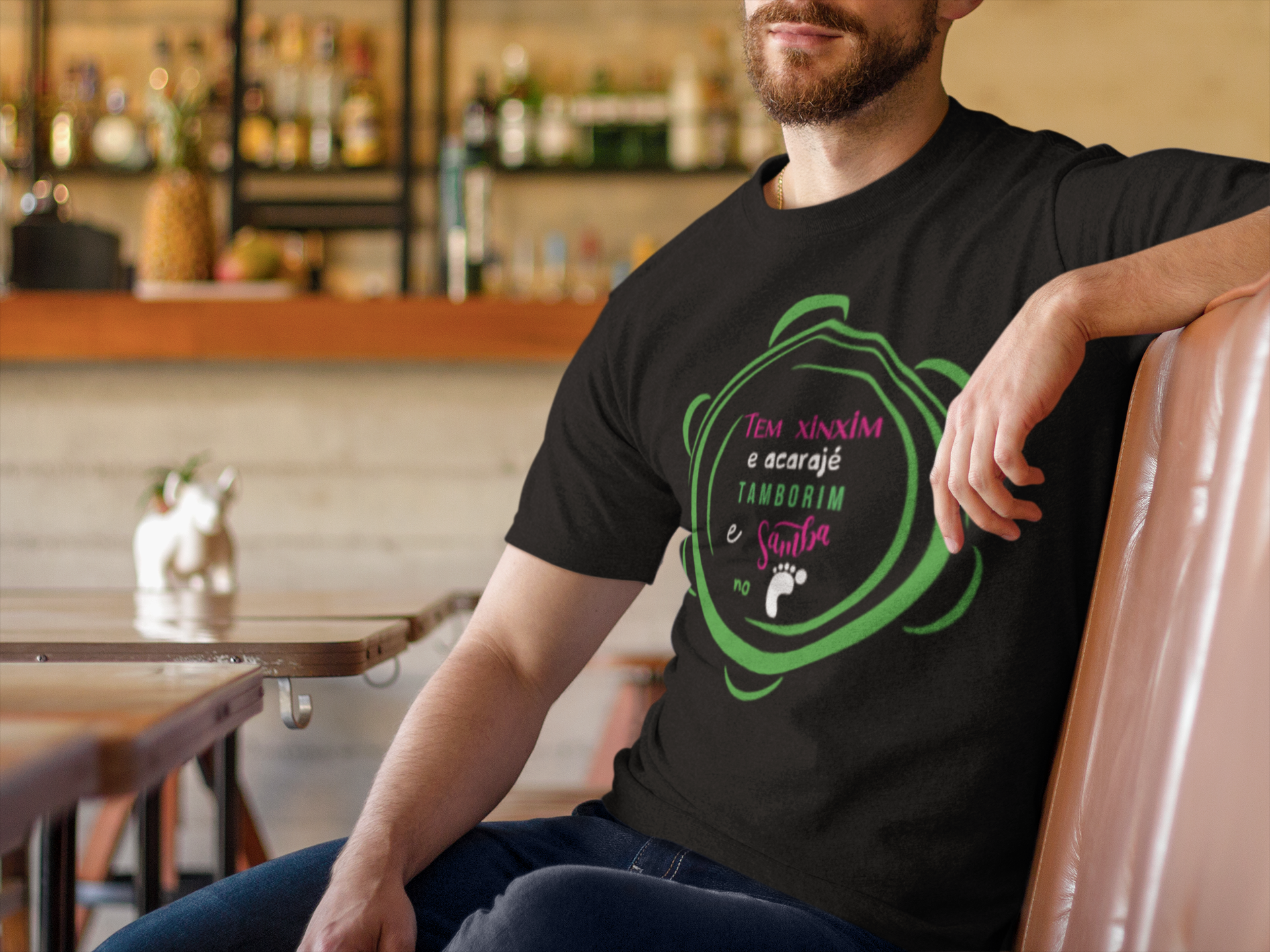 Nome do produto: Camiseta Masculina - Samba no pé