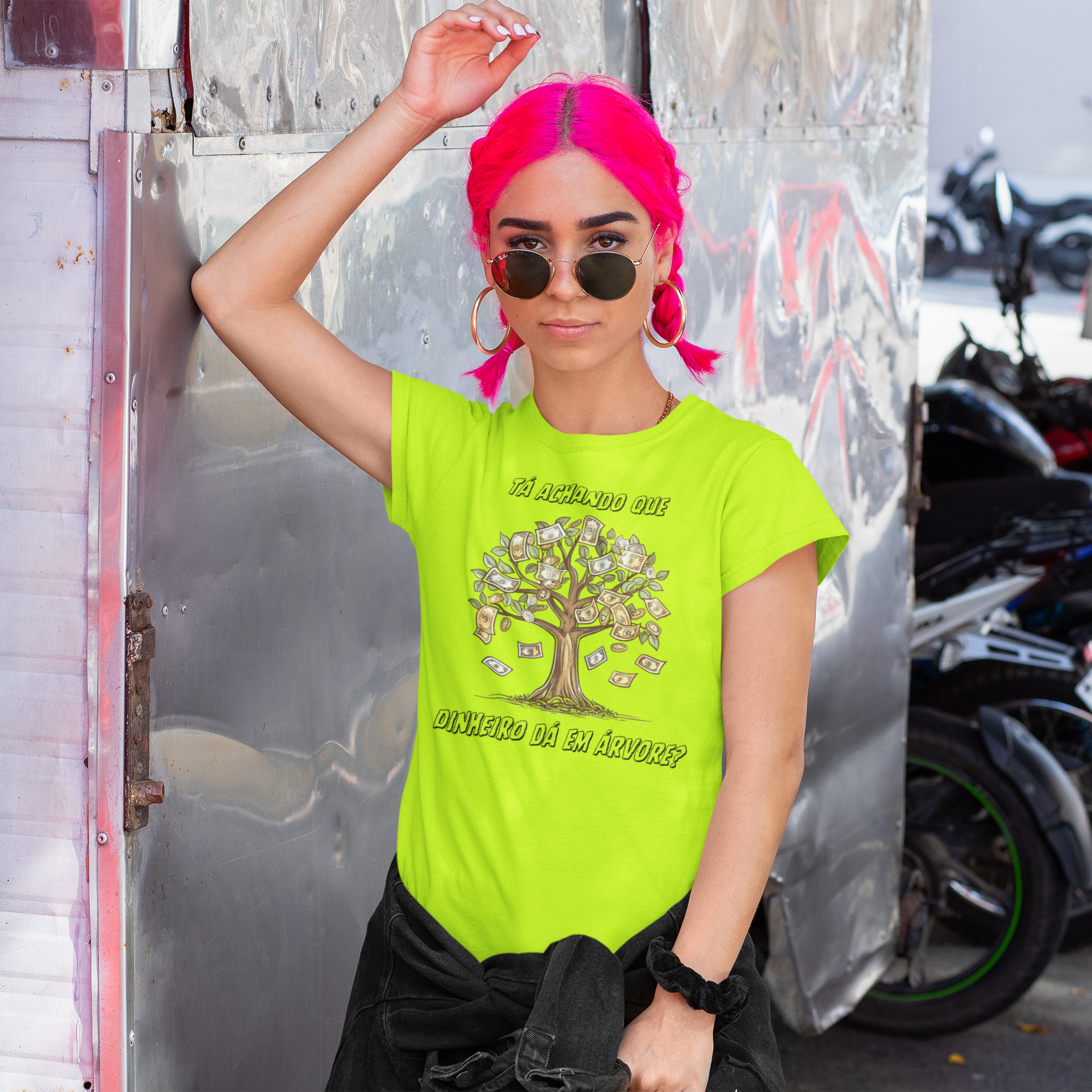 Tá achando que dinheiro dá em árvore?