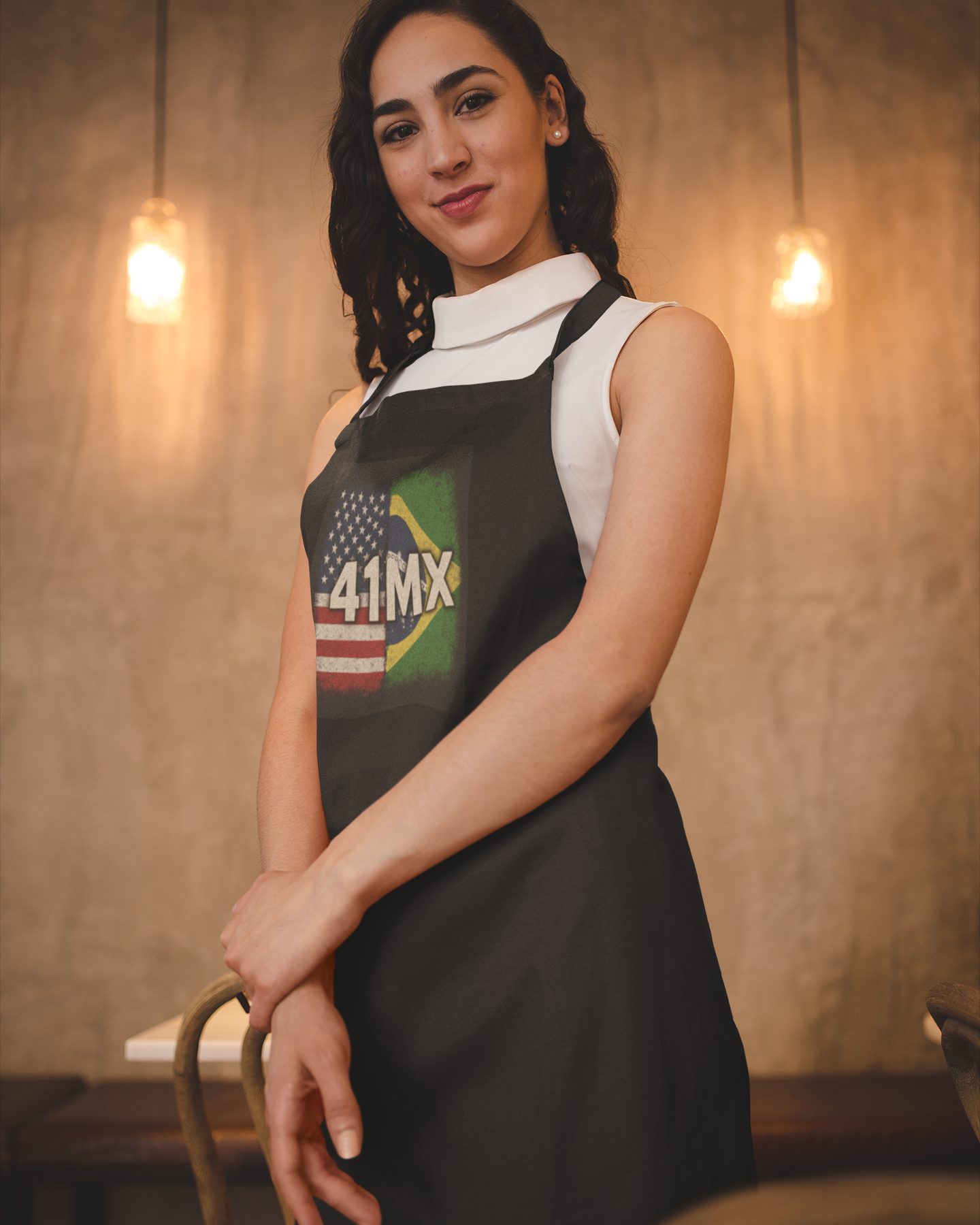 Nome do produto: Avental 41MX com estilo motocross. Resistente, ajustável e ideal para churrasco, cozinha e momentos especiais.