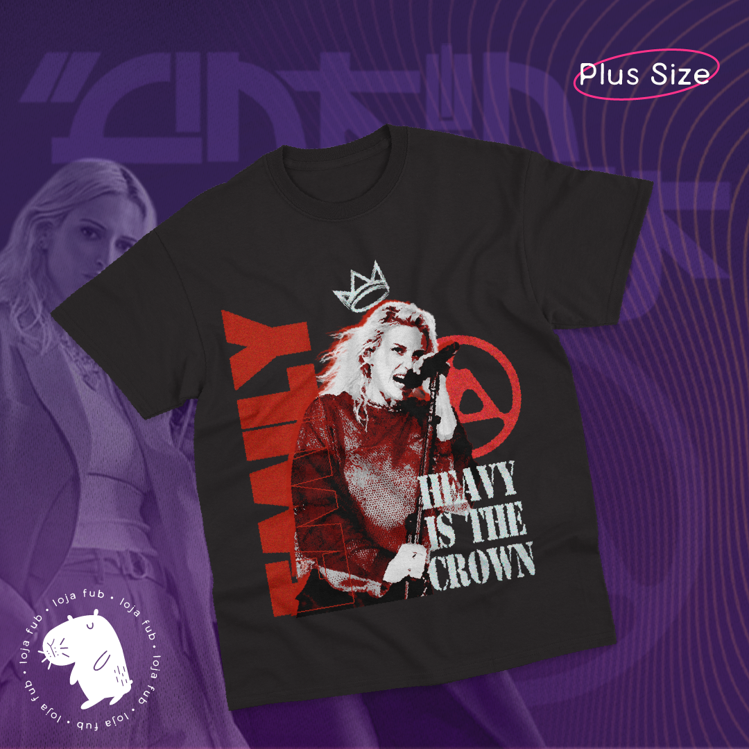 Camiseta Plus Size Heavy Is the Crown