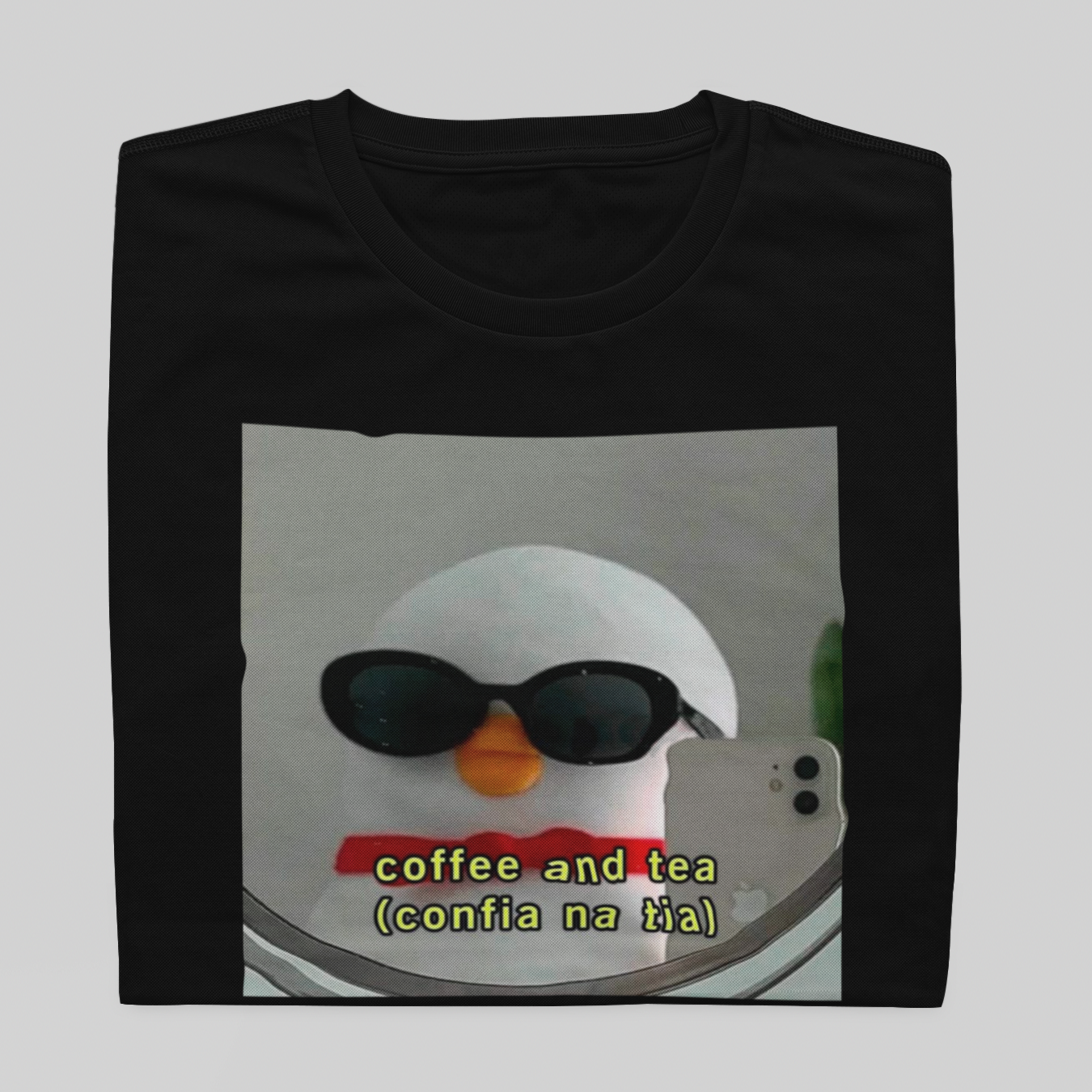 Nome do produto: T- shirt Quality - Confia na tia - COLORIDO