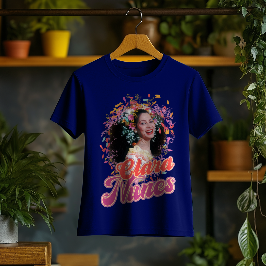 Nome do produto: Camiseta feminina Clara Nunes