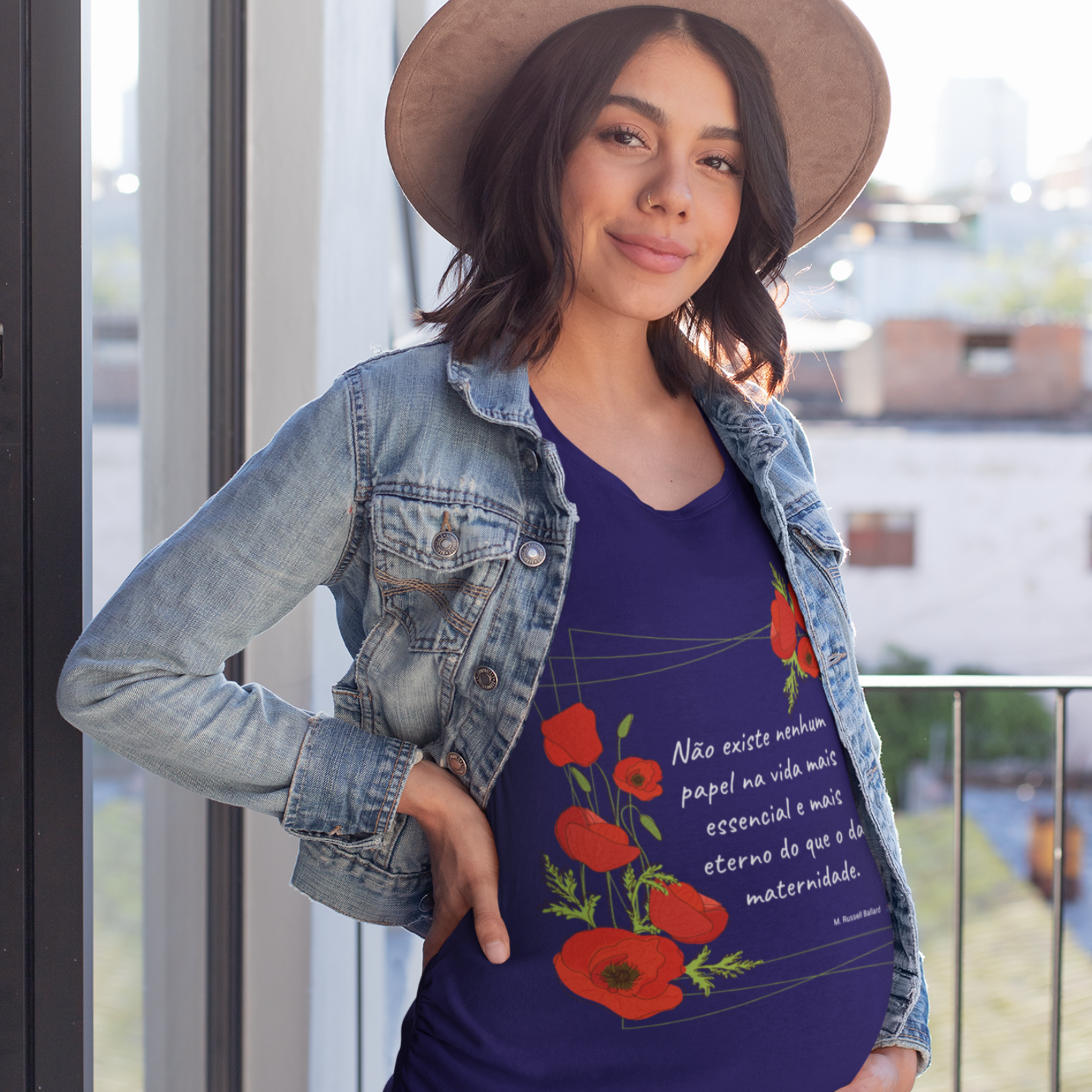 Camiseta Cristã Feminina - Maternidade é Eterna