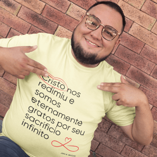 Camiseta Cristã - Sacrificio Infinito